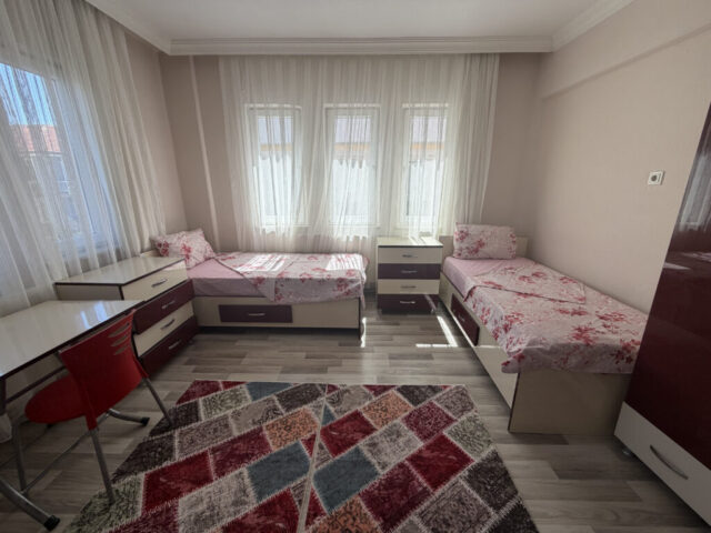 ısparta kız yurtları (1)